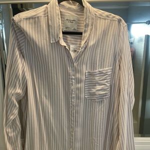 NWT Abercrombie Boyfriend Button Down - Tan & White